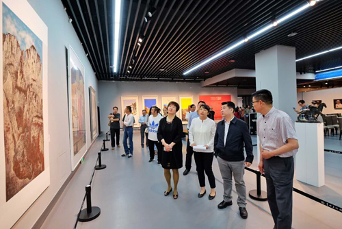 “中国艺术新视界”西北巡展在青海西宁拉开帷幕