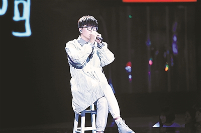 业余巨星毛不易:像我这样的人,你会心疼吗? 