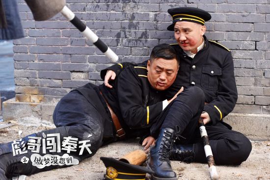 【网罗文艺日报】爱奇艺敲钟上市，视频网站竞争将加重