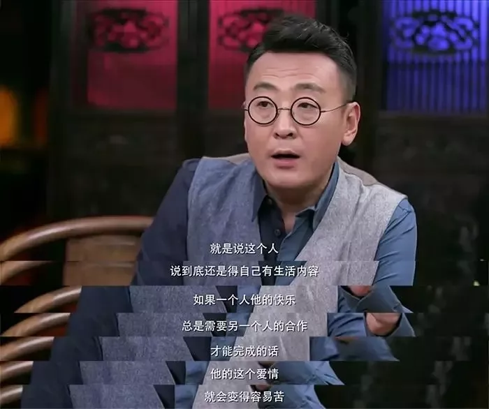 【收罗文艺日报】蔡徐坤主演的网剧“未播先火”，进修生们早在网剧里“开练”了