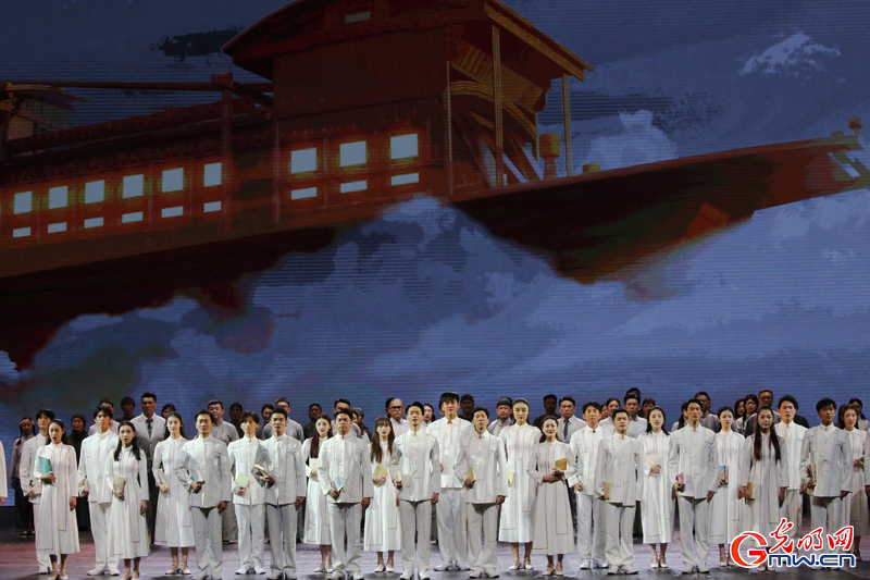 歌剧《红船》再现中国共产党启航的故事