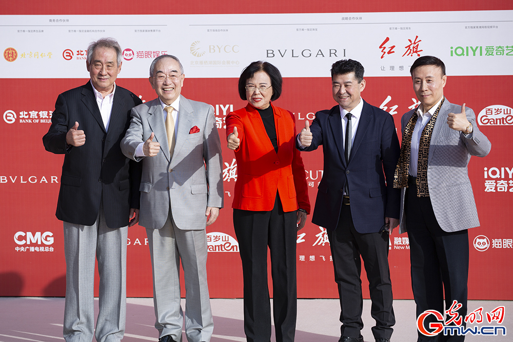 第十四届北京国际电影节开幕，众星亮相红毯