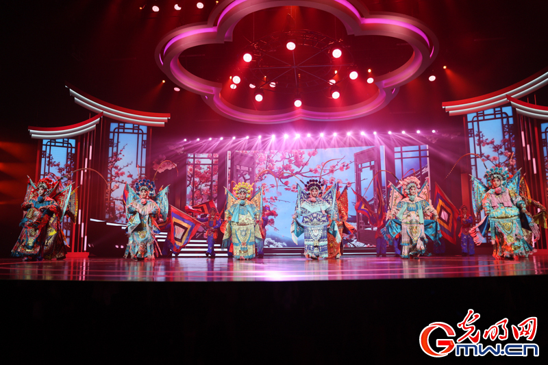 第十届中国戏剧奖梅花表演奖和曹禺剧本奖在上海揭晓