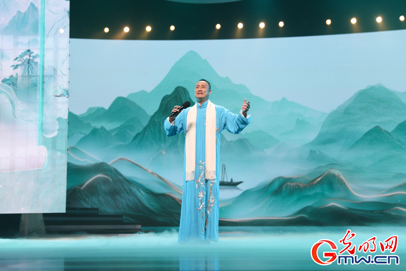 第十届中国戏剧奖梅花表演奖和曹禺剧本奖在上海揭晓