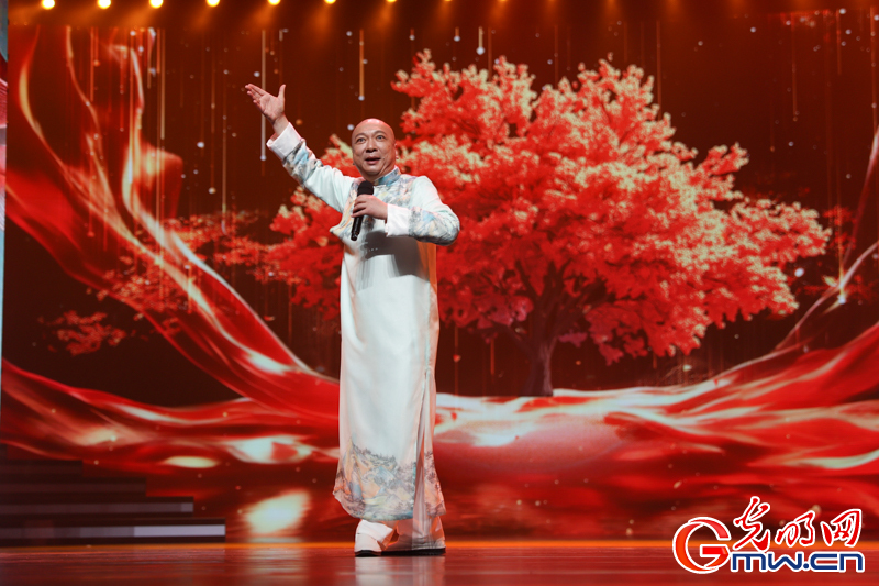 第十届中国戏剧奖梅花表演奖和曹禺剧本奖在上海揭晓