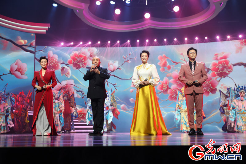 第十届中国戏剧奖梅花表演奖和曹禺剧本奖在上海揭晓
