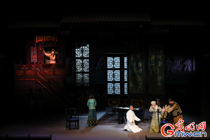 话剧《立秋》明星版在北京上演