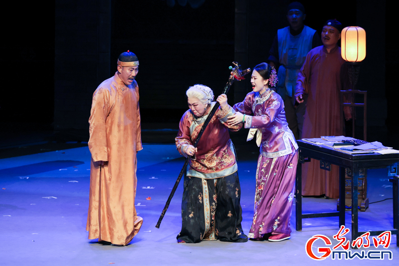 话剧《立秋》明星版在北京上演