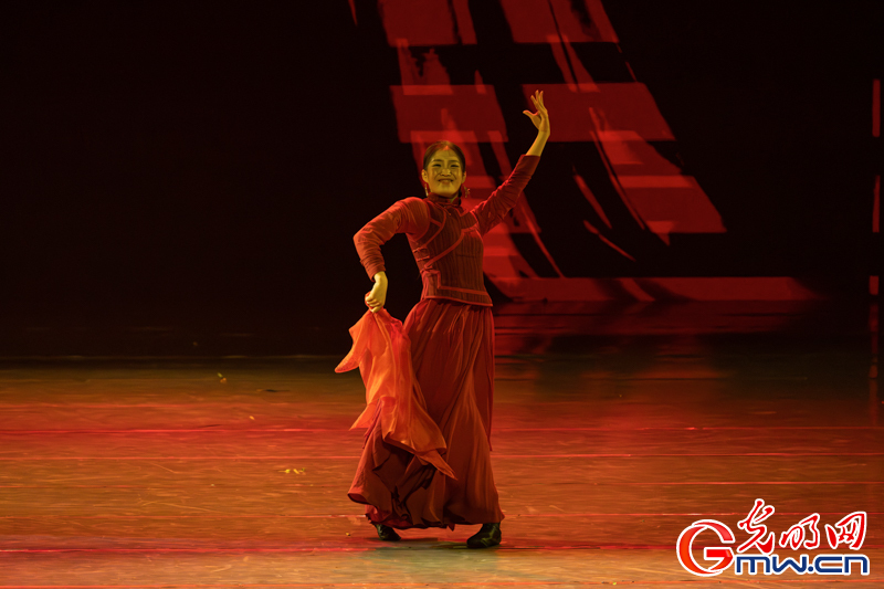 “艺苑撷英——2025年全国优秀青年艺术人才展演”舞蹈专场在京举行