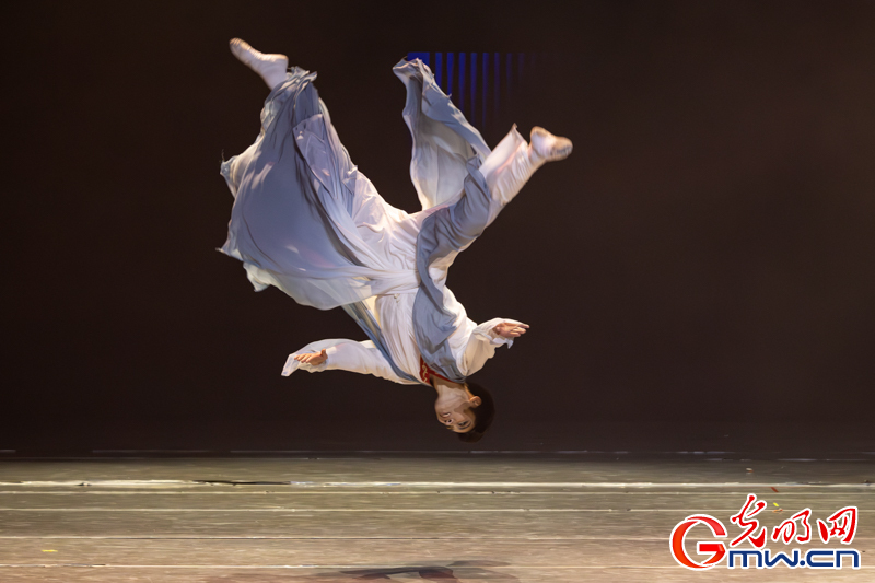 “艺苑撷英——2025年全国优秀青年艺术人才展演”舞蹈专场在京举行