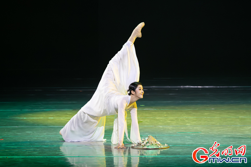 “艺苑撷英——2025年全国优秀青年艺术人才展演”舞蹈专场在京举行