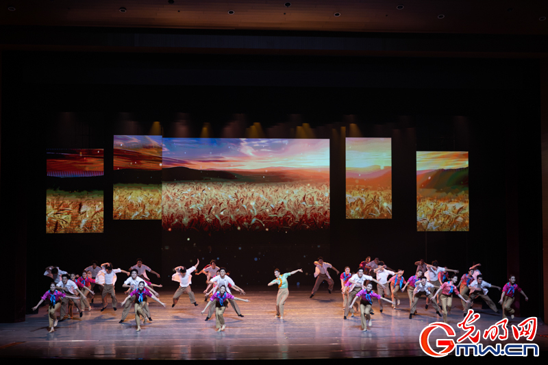 “艺苑撷英——2025年全国优秀青年艺术人才展演”舞蹈专场在京举行