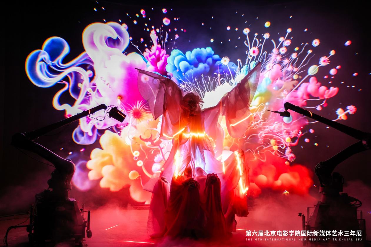 第六届北京电影学院国际新媒体艺术三年展启幕 科技与人文携手共探艺术本源 第六届北京电影学院国际新媒体艺术三年展启幕 科技与人文携手共探艺术本源