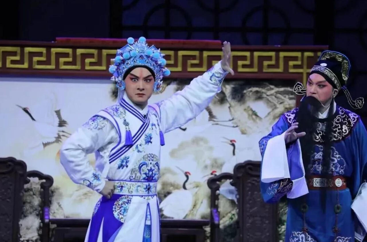 上京七十年:既要树立剧院品牌,更要传承海派风格 上京七十年:既要树立剧院品牌,更要传承海派风格