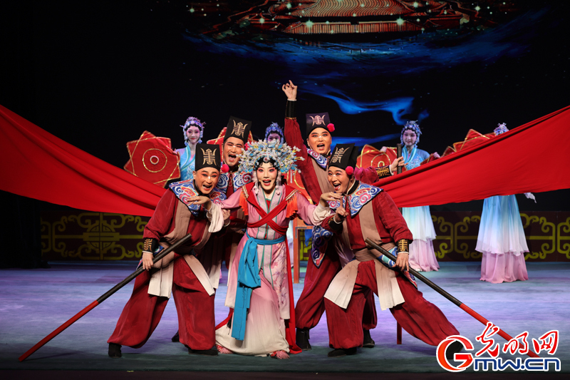 第二届中国戏曲稀有剧种优秀剧目展演第三场举行 第二届中国戏曲稀有剧种优秀剧目展演第三场举行