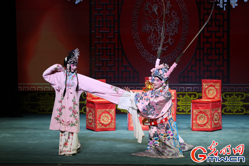 第二届中国戏曲稀有剧种优秀剧目展演第三场举行 第二届中国戏曲稀有剧种优秀剧目展演第三场举行