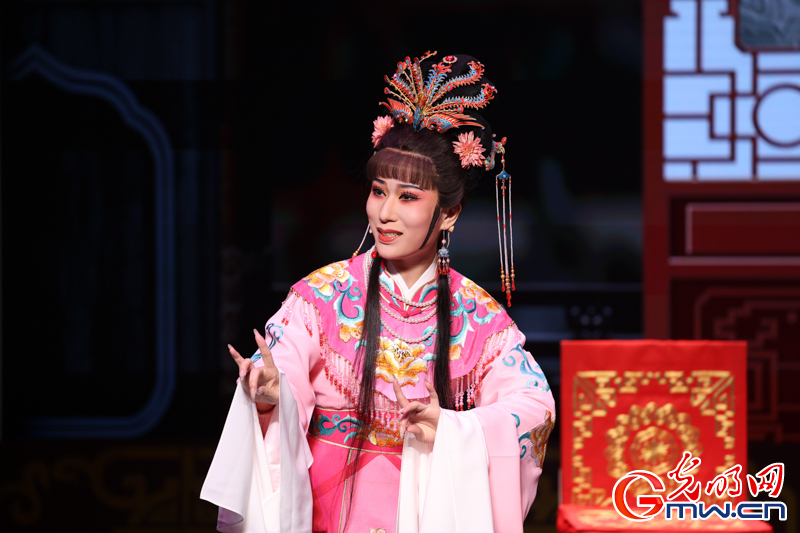 第二届中国戏曲稀有剧种优秀剧目展演第三场举行 第二届中国戏曲稀有剧种优秀剧目展演第三场举行