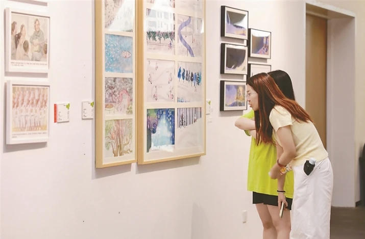 画里讲故事,笔下见时代 ——“绽放——第三届全国大学生美术作品展览”连环画·插图·漆画展区侧记 画里讲故事,笔下见时代 ——“绽放——第三届全国大学生美术作品展览”连环画·插图·漆画展区侧记