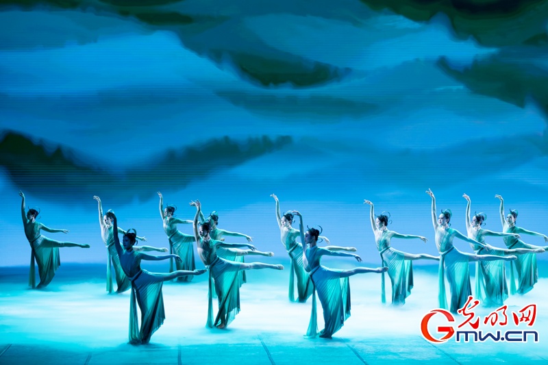 舞蹈诗剧《蜀道》在京上演，唱响各民族携手共克“蜀道难”的团结史诗