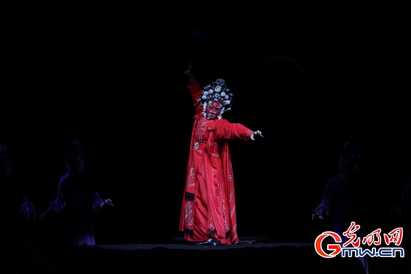 婺剧《三打白骨精》亮相中央歌剧院,西游故事焕新颜 婺剧《三打白骨精》亮相中央歌剧院,西游故事焕新颜