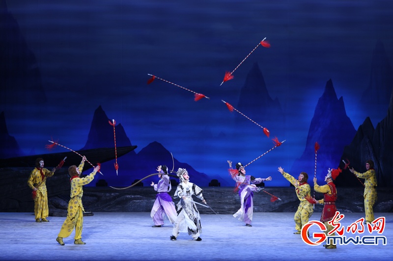 婺剧《三打白骨精》亮相中央歌剧院,西游故事焕新颜 婺剧《三打白骨精》亮相中央歌剧院,西游故事焕新颜