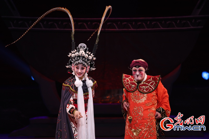 婺剧《三打白骨精》亮相中央歌剧院,西游故事焕新颜 婺剧《三打白骨精》亮相中央歌剧院,西游故事焕新颜