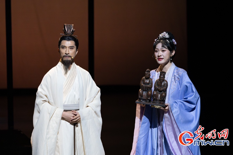 音乐剧《南孔》在京上演,演绎孔氏南宗传奇 音乐剧《南孔》在京上演,演绎孔氏南宗传奇