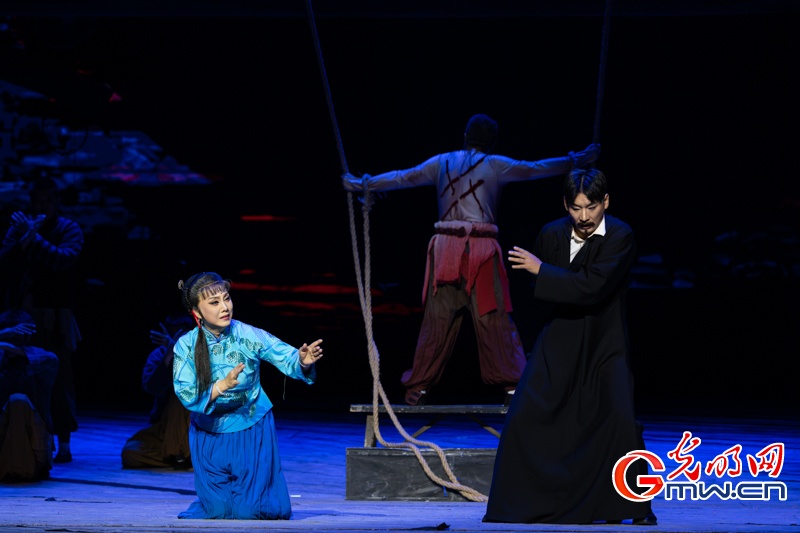 京剧《红高粱》在京上演,抒写百姓抗战故事 京剧《红高粱》在京上演,抒写百姓抗战故事